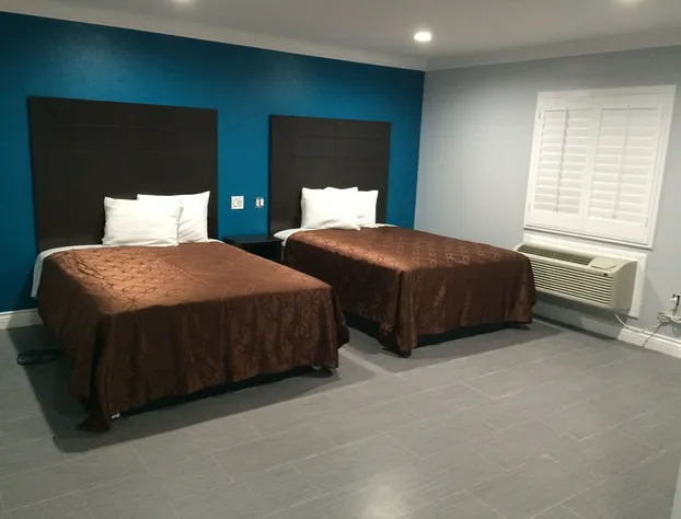 Coronado Motel hotel detail image 4