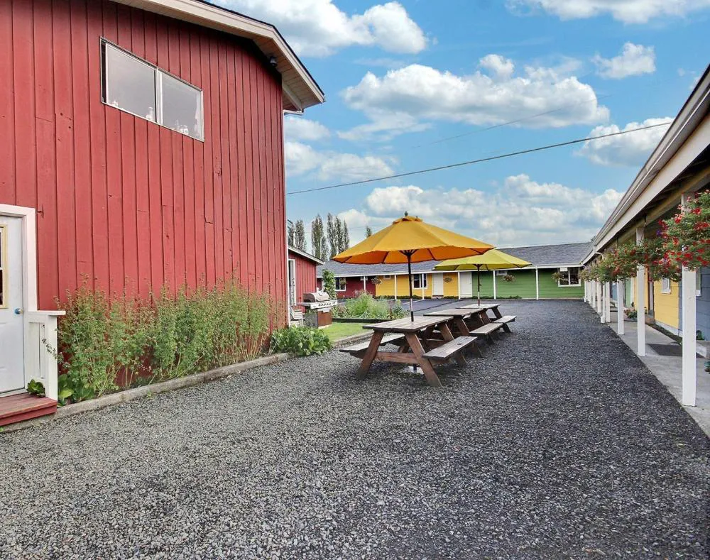 Pitchwood Inn hotel hero