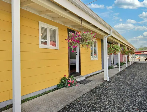 Pitchwood Inn hotel detail image 1