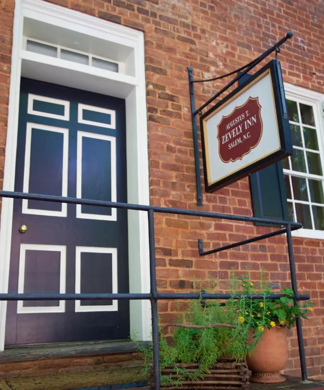 The Zevely Inn hotel hero