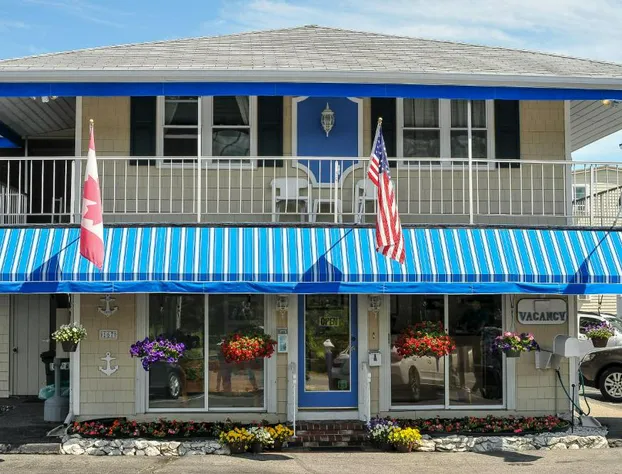 Friendship Oceanfront Suites hotel detail image 4