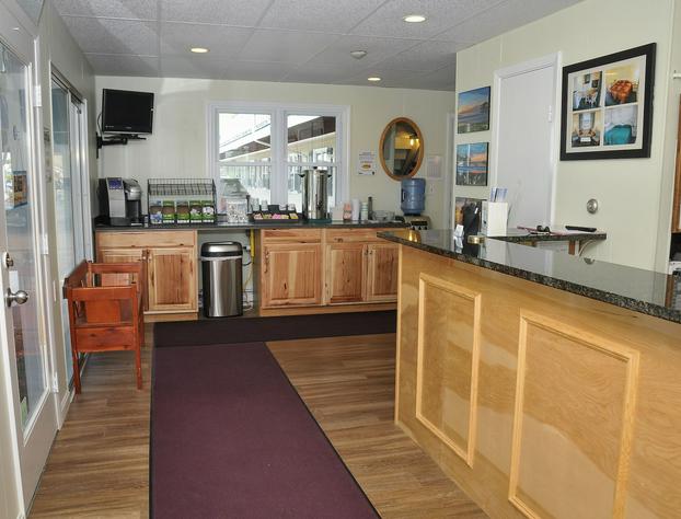 Friendship Oceanfront Suites hotel detail image 4