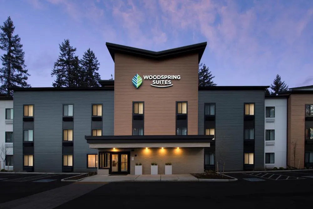 WoodSpring Suites Seattle Redmond hotel hero