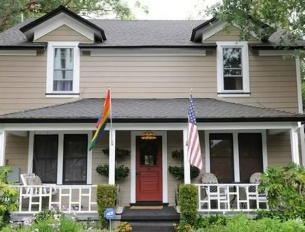The Giraffe Inn at Old Parks Manor hotel detail image 2