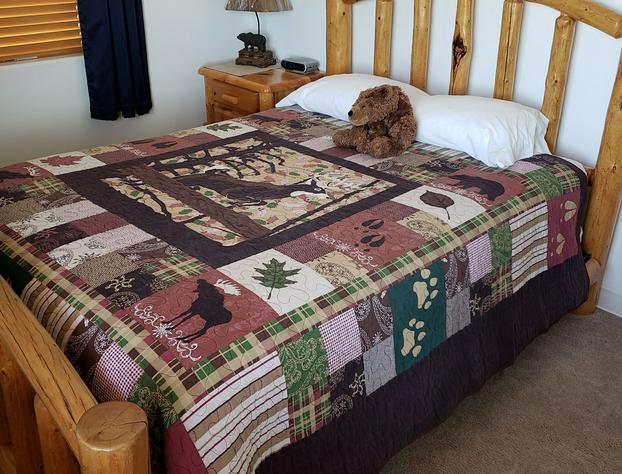 Wolf Den Log Cabin Motel and RV Park hotel detail image 4