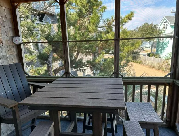 Courtyard Villas on Silver Lake Harbor hotel detail image 3