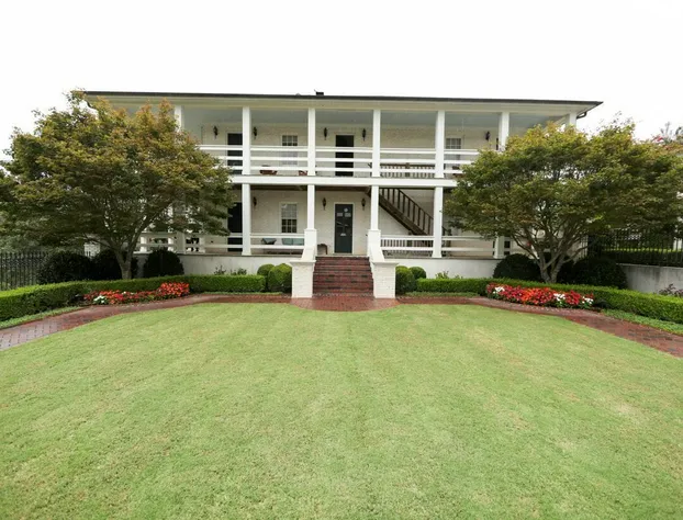 Castle Hill of Oxford hotel detail image 1