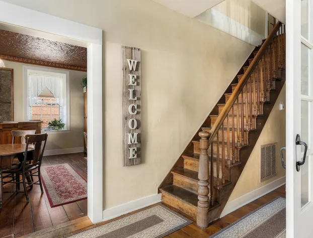 The Stagecoach Inn Bed & Breakfast and Five20 Social Stop hotel detail image 2