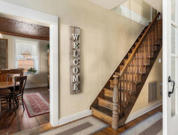 The Stagecoach Inn Bed & Breakfast and Five20 Social Stop hotel detail image 2