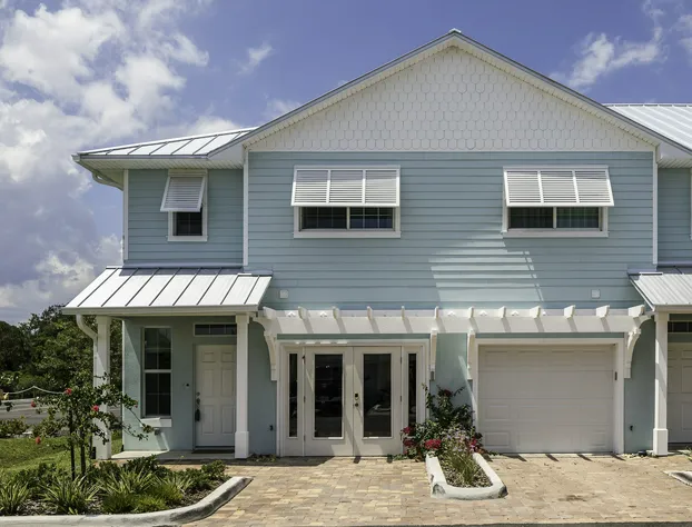 Cape Crossing Resort & Marina hotel detail image 1