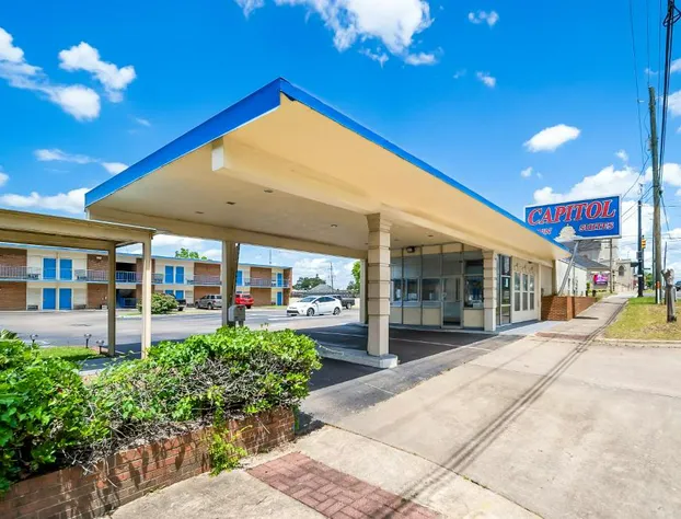 Capitol Inn And Suites hotel detail image 1