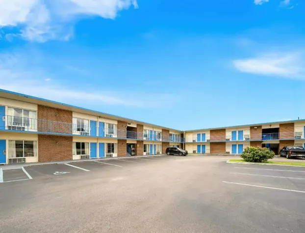 Capitol Inn And Suites hotel detail image 3