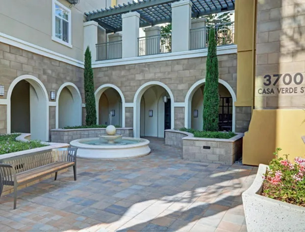 Global Luxury Suites Baypointe Station hotel detail image 4