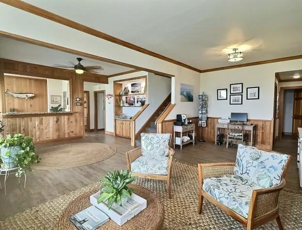 Lighthouse View Oceanfront Lodging hotel detail image 3