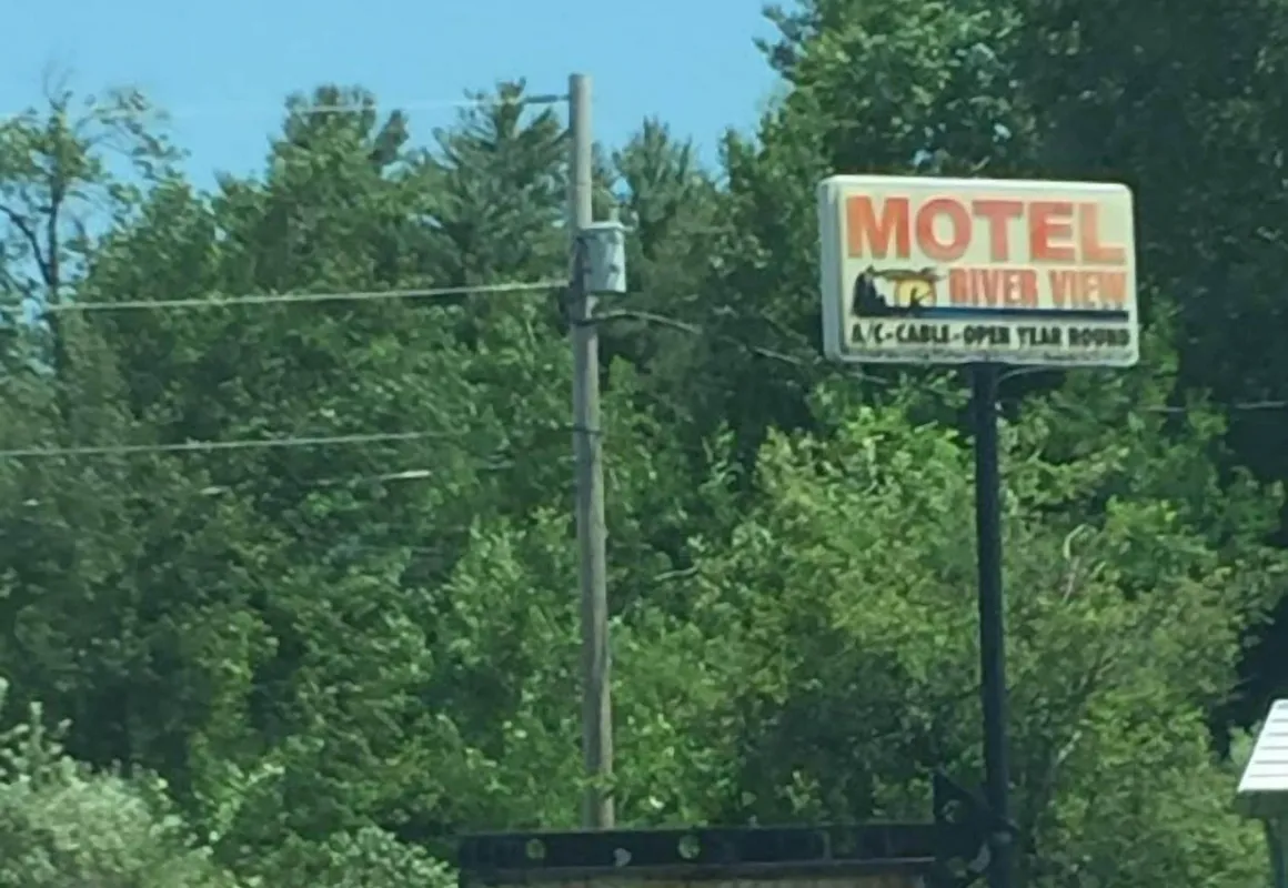 River View Motel hotel hero