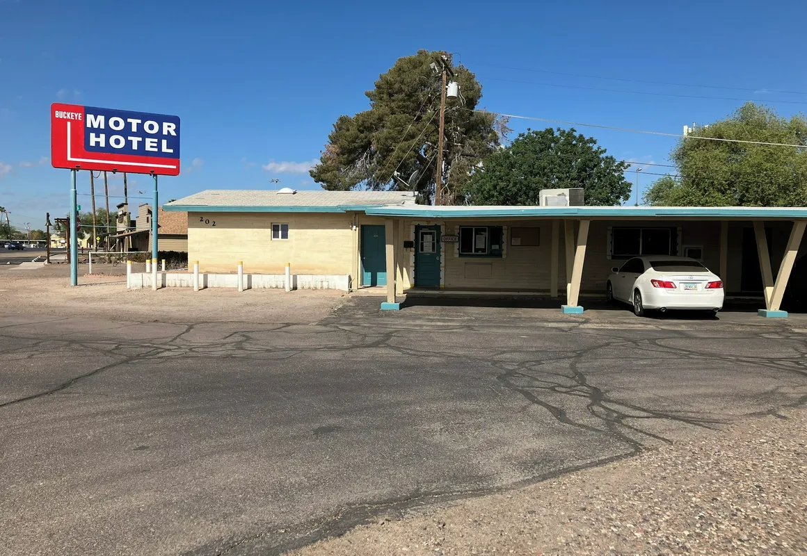 Buckeye Motor Hotel hotel hero