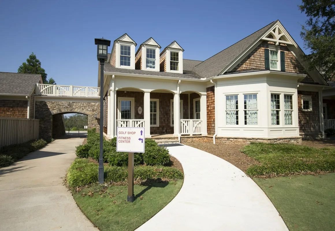 Cateechee hotel hero