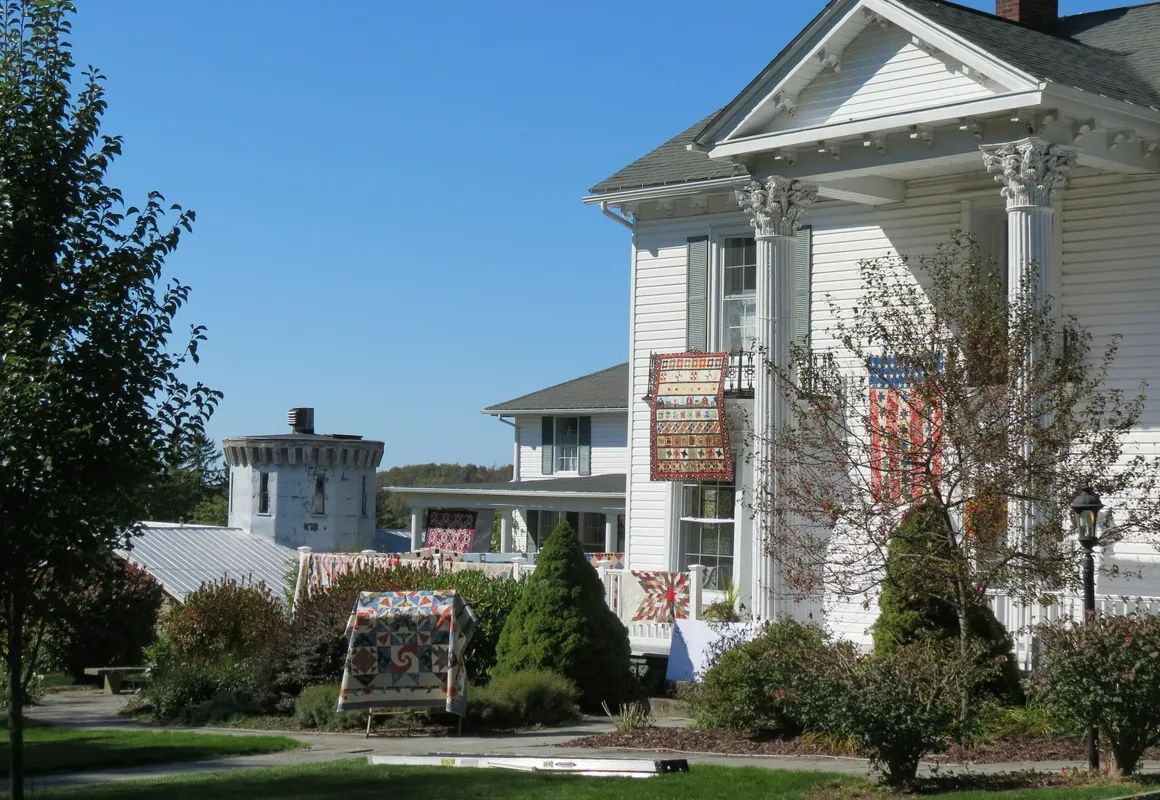 The Rosemont Inn hotel hero