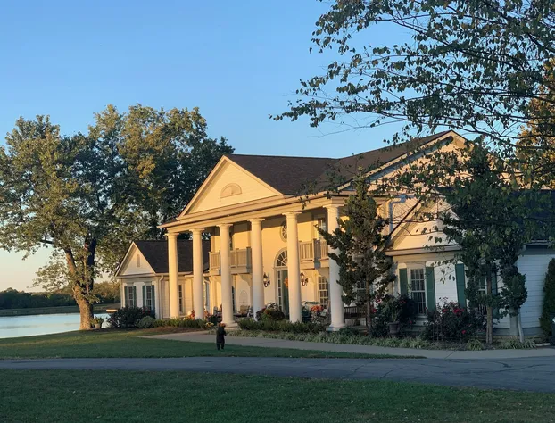 The B & B at Queenslake hotel detail image 1