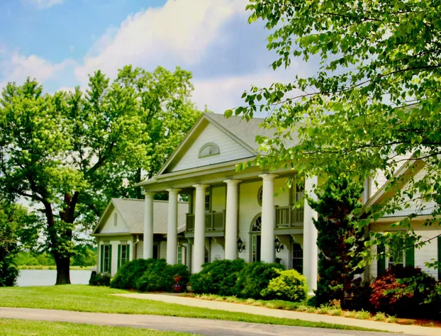 The B & B at Queenslake hotel detail image 2