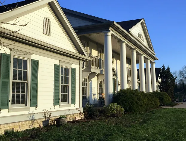 The B & B at Queenslake hotel detail image 3