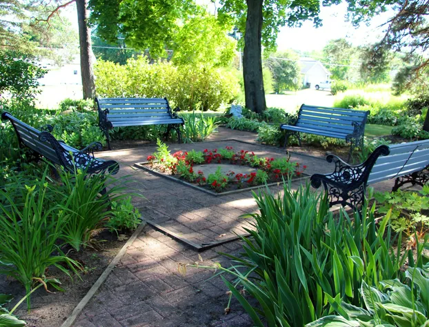 J. Paule's Fenn Inn hotel detail image 3