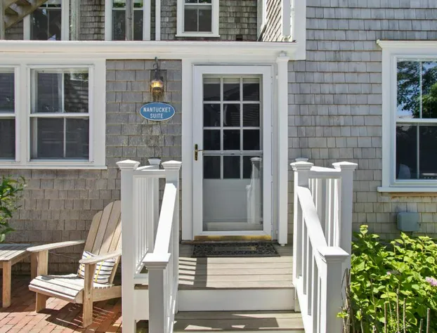 Carlisle House Inn hotel detail image 1