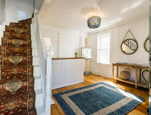 Carlisle House Inn hotel detail image 2