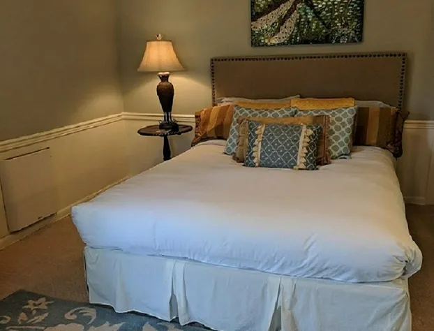 Meadowood Inn hotel detail image 4