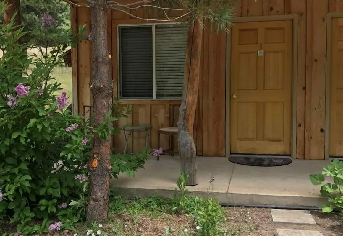 Haven Hot Springs hotel hero