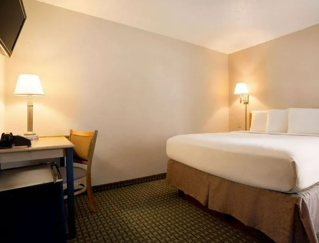 Travelodge by Wyndham Edgemont hotel detail image 4