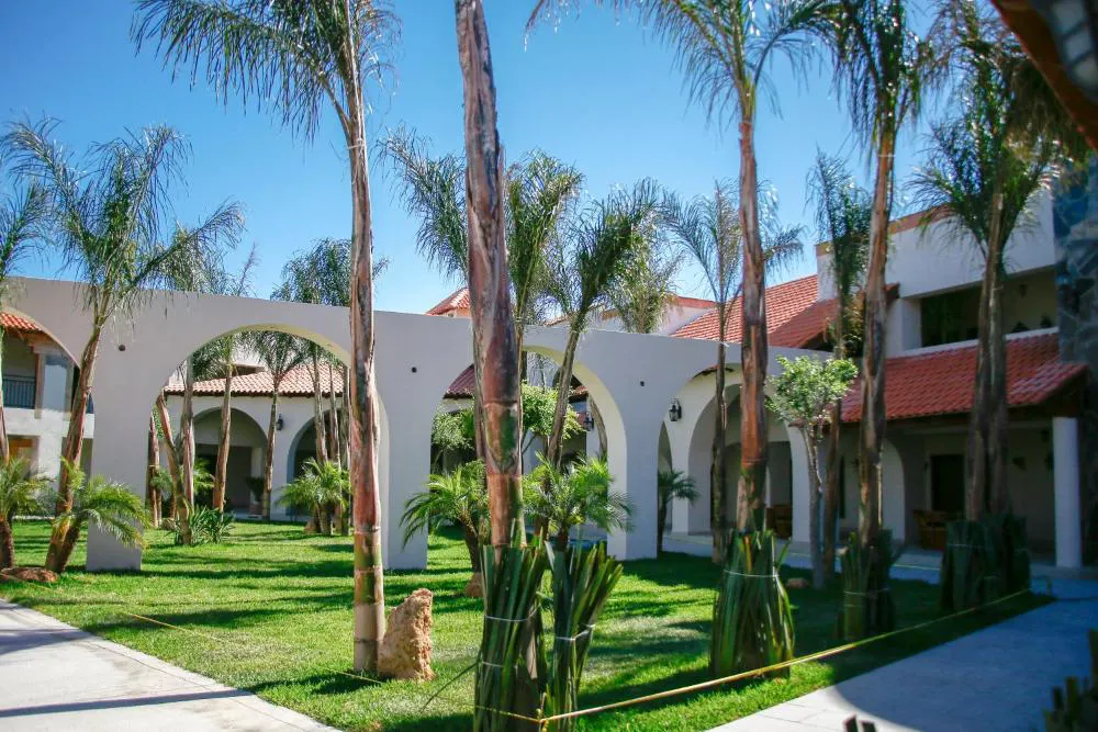 Hacienda 1800 hotel hero