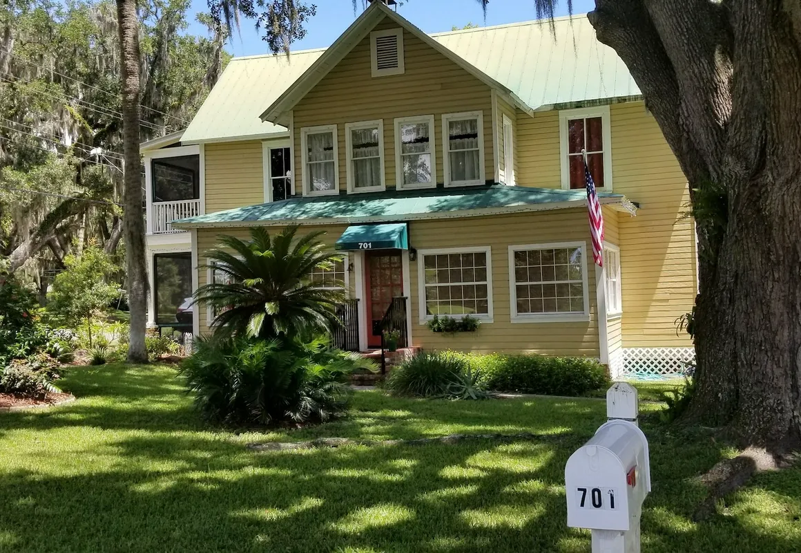 Dolan House B&B hotel hero