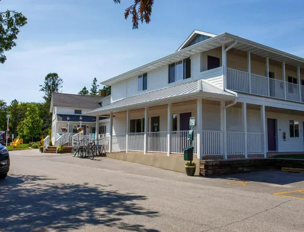 Julie's Park Cafe and Motel hotel detail image 1