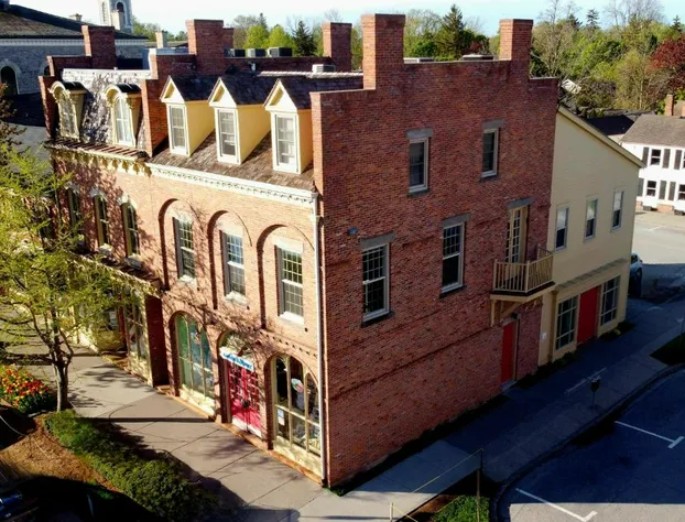 Vine Village Apartments hotel detail image 1