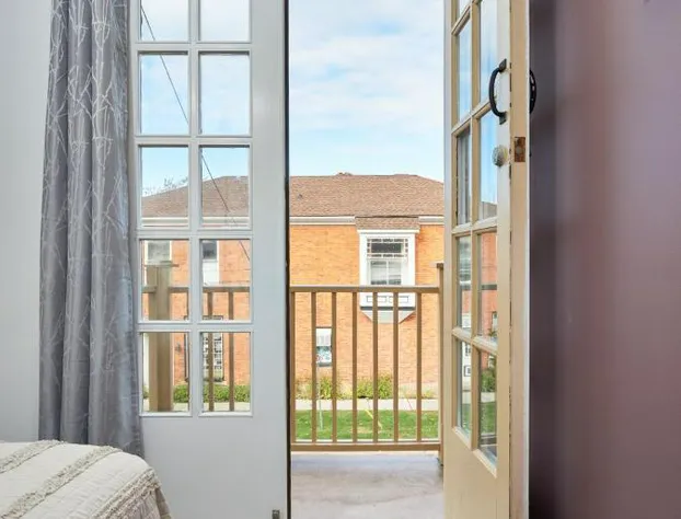 Vine Village Apartments hotel detail image 2