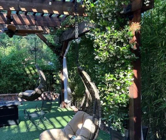 Lantern Light Inn - Romantic Getaway hotel detail image 3