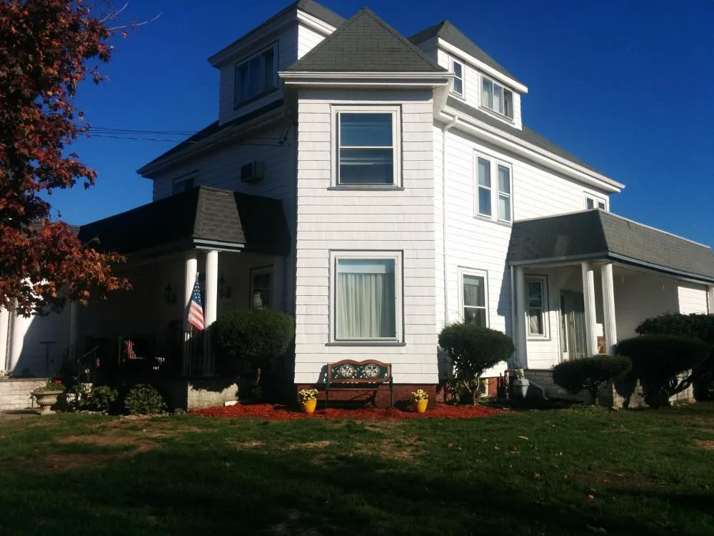 Château sur Mer Bed & Breakfast hotel hero