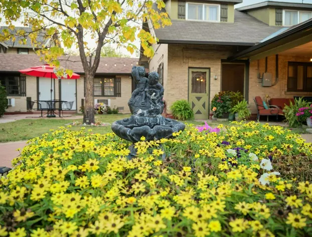 The Crest Motel in Colorful Colorado hotel detail image 3