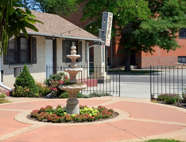 The Crest Motel in Colorful Colorado hotel detail image 1