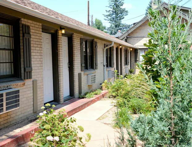 The Crest Motel in Colorful Colorado hotel detail image 2