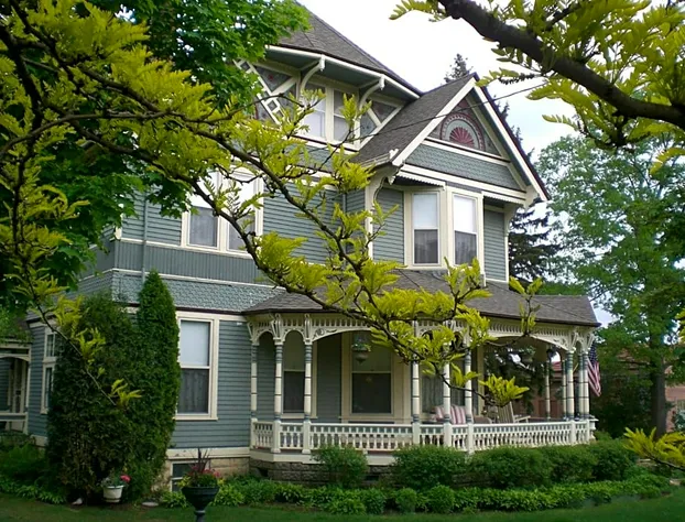 Aurora Staples Inn hotel detail image 2