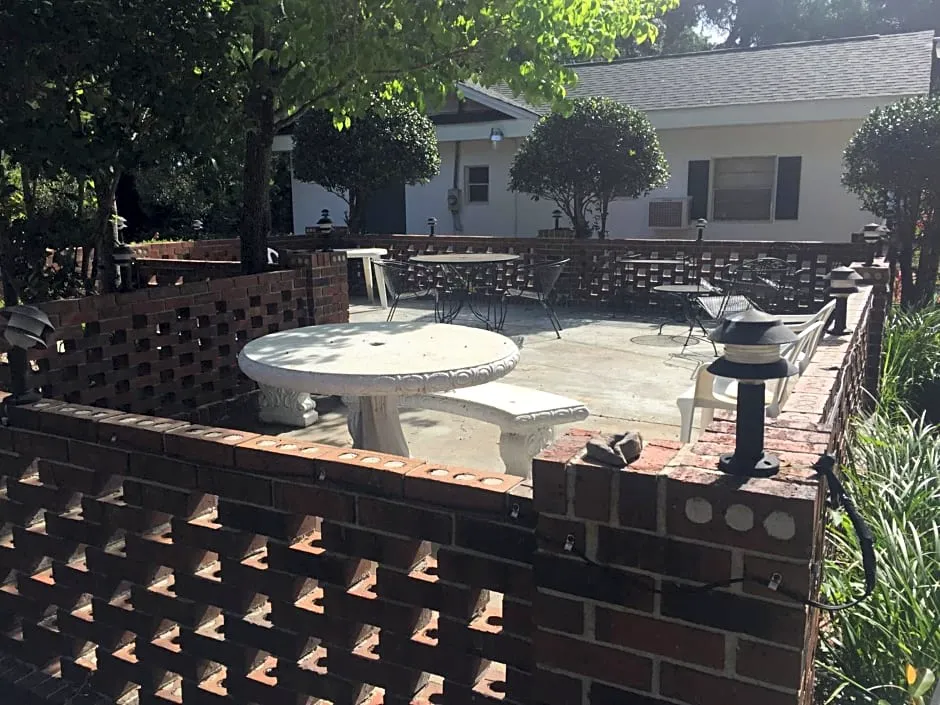 Palmer's Motel hotel hero