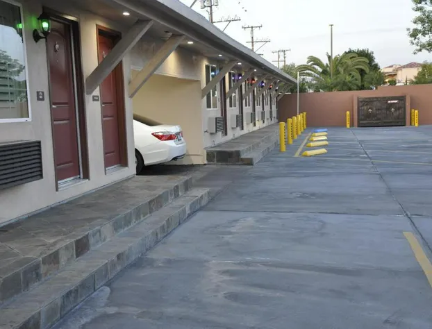 Sun Light Motel hotel detail image 1