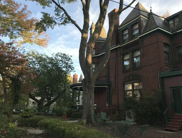 The Gables B&B Philadelphia hotel detail image 4