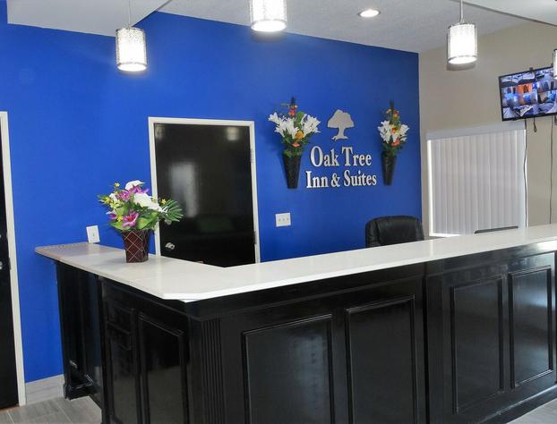 Oak Tree Inn & Suites hotel detail image 4