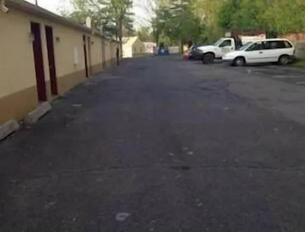 Colonial Village Motel hotel detail image 4