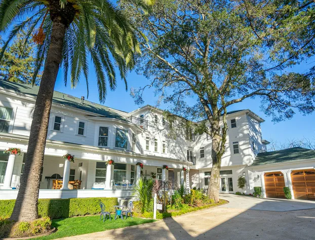 The River Belle Inn hotel detail image 2