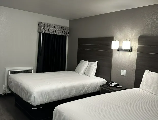 Sleepy Traveler Motel hotel detail image 3