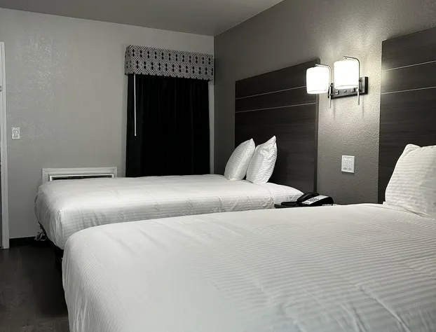 Sleepy Traveler Motel hotel detail image 4